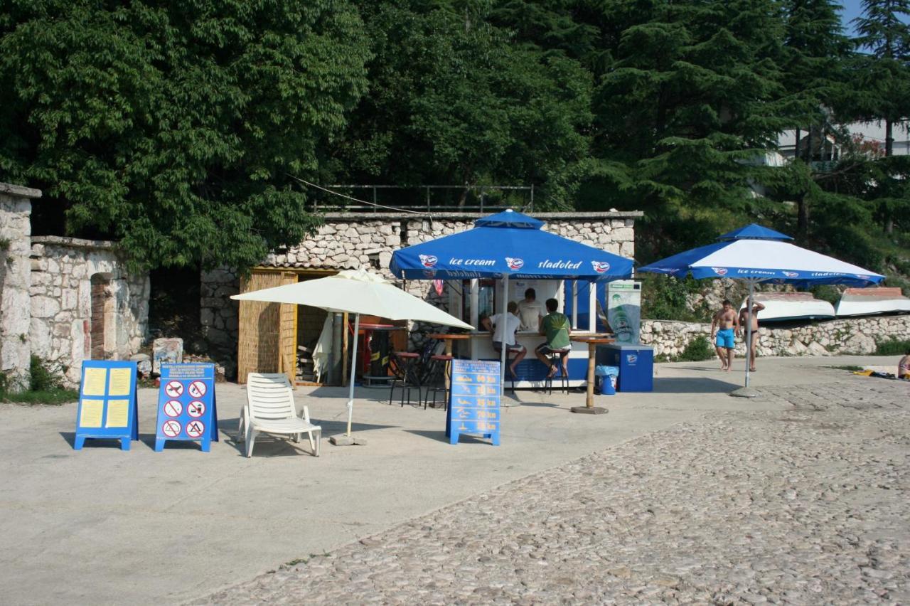 Apartments With A Parking Space Dramalj, Crikvenica - 5576 Exteriör bild