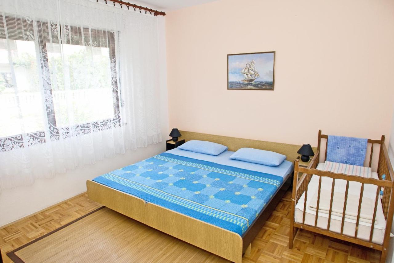 Apartments With A Parking Space Dramalj, Crikvenica - 5576 Exteriör bild